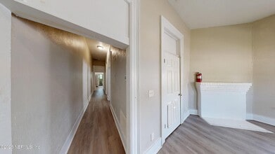 2328 Moncrief Rd in Jacksonville, FL - Building Photo - Building Photo