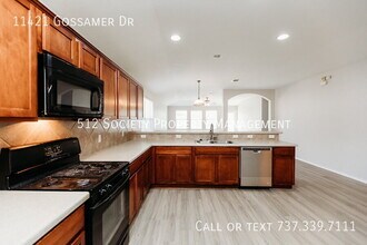 11421 Gossamer Dr in Austin, TX - Building Photo - Building Photo