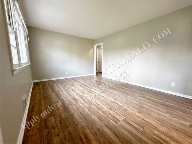 13608 E 38 Terrace S in Independence, MO - Building Photo - Building Photo