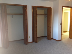 205 Lake St-Unit -1 in Pardeeville, WI - Foto de edificio - Building Photo