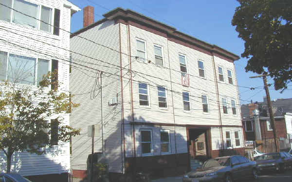 65-67 5th St in Cambridge, MA - Building Photo