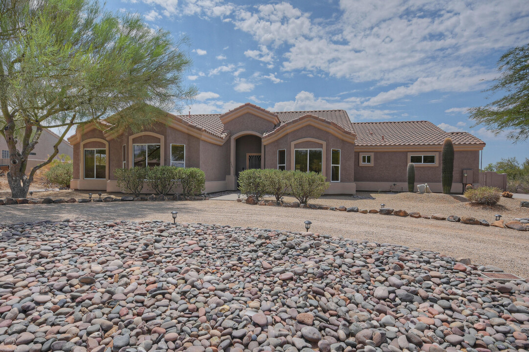 4809 E Palo Brea Ln in Cave Creek, AZ - Building Photo