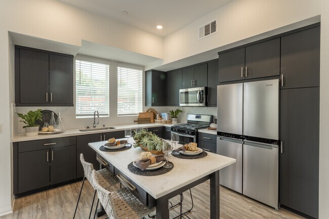 Citron Apartment Homes in Riverside, CA - Building Photo - Interior Photo