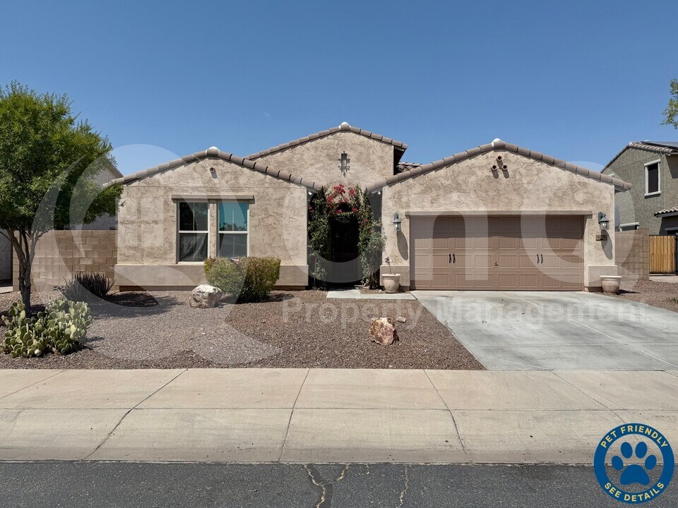4270 N 180th Ln in Goodyear, AZ - Building Photo