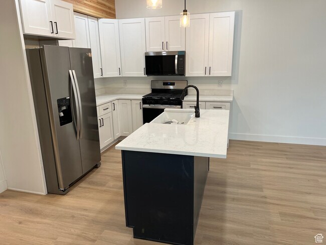 725 W 350 N, Unit #1 in Vernal, UT - Building Photo - Building Photo