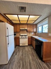 1006 Milford Way in Austin, TX - Building Photo - Building Photo