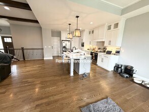 1202 Ridge Tree Ln in Pleasant Hill, MO - Building Photo - Building Photo