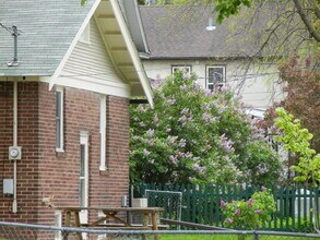 2230 Cole Ave SE in Minneapolis, MN - Building Photo - Building Photo