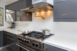 22501 Styles St in Los Angeles, CA - Building Photo - Building Photo