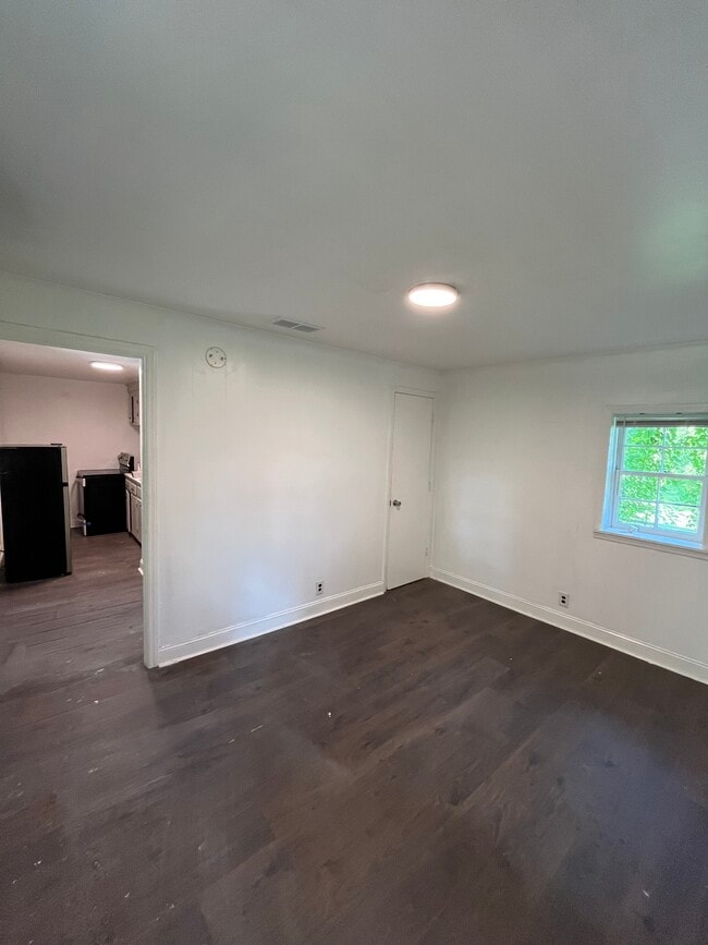 property at 1422 Poplar St