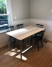 451 Cow Hill Rd in Mystic, CT - Building Photo - Building Photo