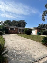 812 Northside Dr in Mount Dora, FL - Building Photo