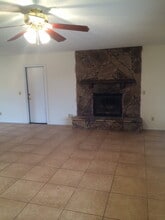 13221 Winona Rd in Apple Valley, CA - Building Photo - Building Photo