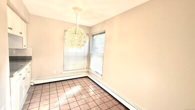 16 Clemens Ct in Rocky Hill, CT - Building Photo - Building Photo