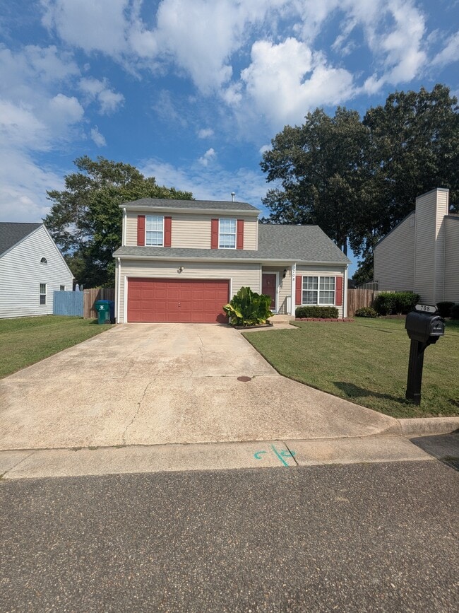 708 Galleon Dr in Newport News, VA - Building Photo - Building Photo