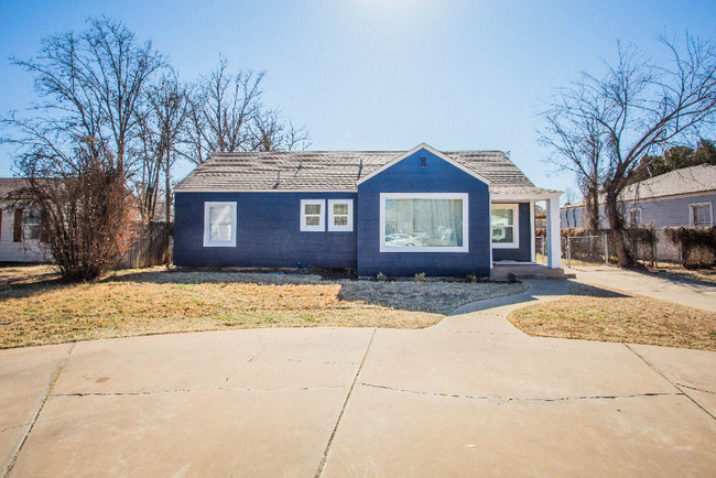 2409 30th St in Lubbock, TX - Building Photo - Building Photo