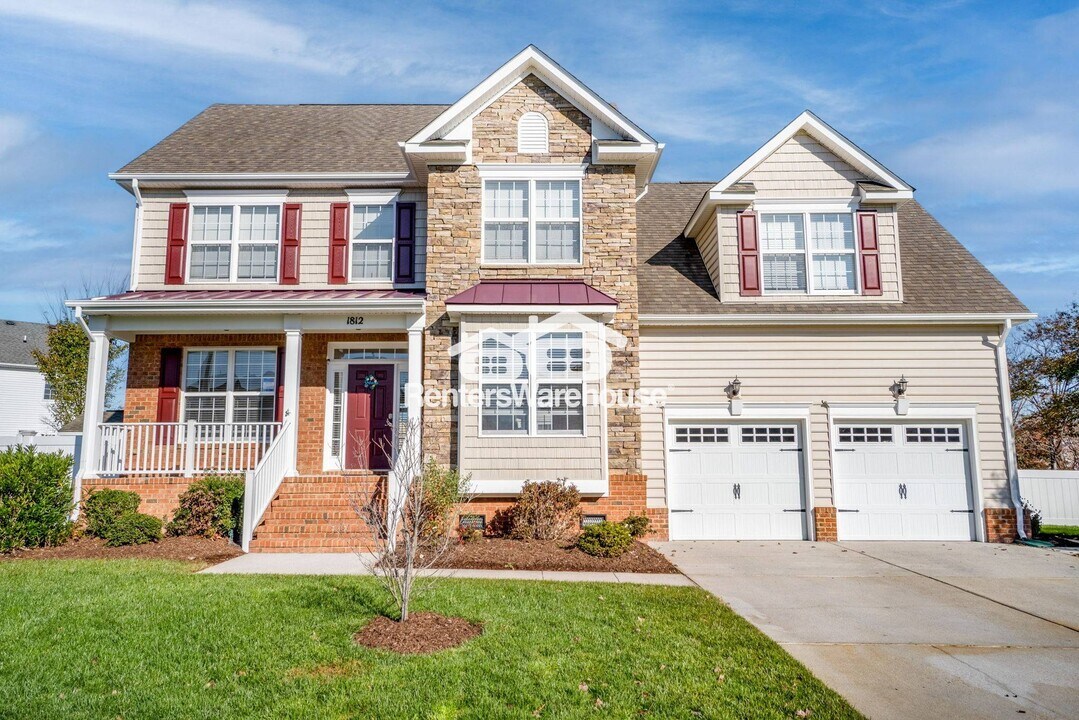 1812 Haby Ln in Virginia Beach, VA - Building Photo