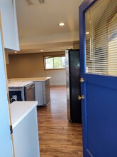 3344 NE 144th Ave, Unit Apartment #B in Portland, OR - Building Photo - Building Photo