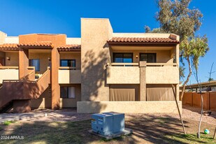 1125 E Broadway Rd in Tempe, AZ - Building Photo