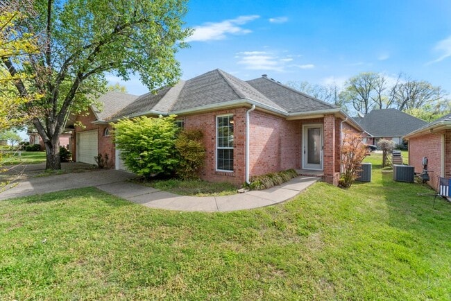 1312-1314 Amblewood Dr in Cape Girardeau, MO - Building Photo - Building Photo