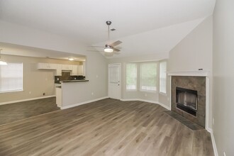 4391 English Pecan Cove in Memphis, TN - Building Photo - Building Photo