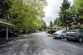 9609 182nd Plz NE in Redmond, WA - Foto de edificio - Building Photo