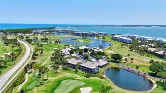 324 Golfview Cir in Stuart, FL - Building Photo