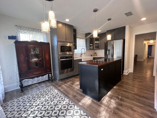 25868 Walker South Rd in Denham Springs, LA - Building Photo - Building Photo