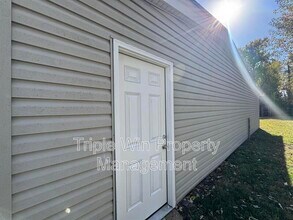 1240 Pamela Dr in Florissant, MO - Building Photo - Building Photo
