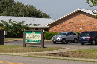 Loxley Arms in Loxley, AL - Foto de edificio - Building Photo