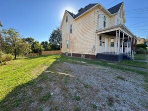 913 Union Ave in McKeesport, PA - Building Photo - Building Photo