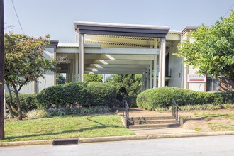 Belmont Place Apartments in Nashville, TN - Building Photo - Building Photo