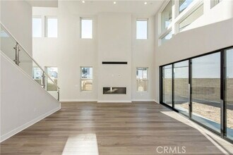 209 Mask in Irvine, CA - Building Photo - Building Photo