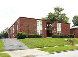 Monroe Apartments in Memphis, TN - Foto de edificio - Building Photo