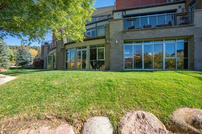 property at 55 Rivergate Ln