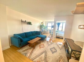 500 Central Ave, Unit 1116 in Union City, NJ - Building Photo