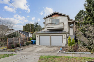 9615 Linden Ave N in Seattle, WA - Building Photo - Building Photo