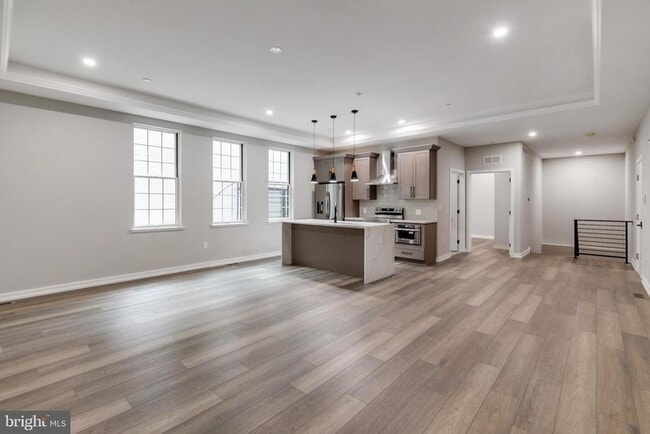 property at 752 S 16th St