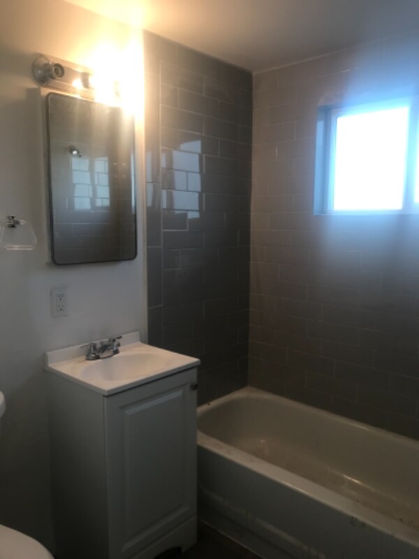 26881 John St in Boron, CA - Foto de edificio - Building Photo