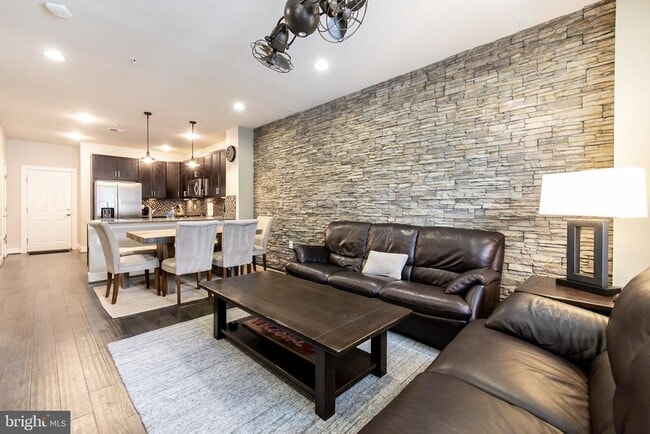 property at 2203 Richmond Hwy