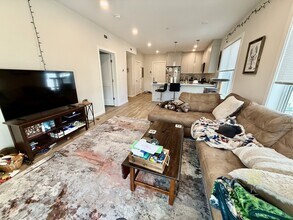 458 Washington St, Unit 202 in Boston, MA - Building Photo - Building Photo