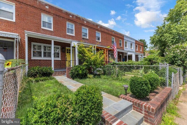 526 E Duncan Ave in Alexandria, VA - Building Photo - Building Photo