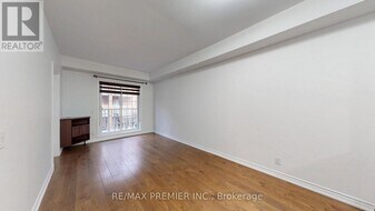 127 Silverwood Ave in Richmond Hill, ON - Building Photo