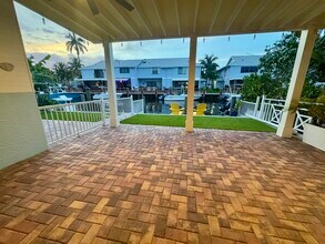 718 Rider Rd in Boynton Beach, FL - Foto de edificio - Building Photo