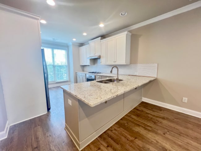 221 Bedford Aly in Johns Creek, GA - Building Photo - Building Photo