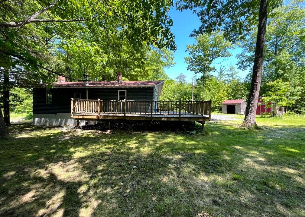 118 Town Farm Rd in Sidney, ME - Building Photo