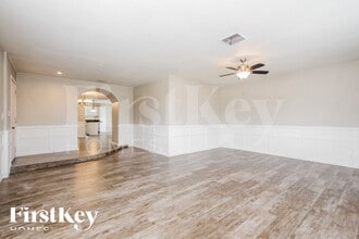 2307 E Everett Dr, Unit 1-203 in Phoenix, AZ - Building Photo - Building Photo