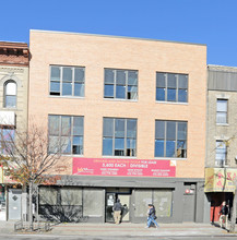 6015 Myrtle Avenue in Ridgewood, NY - Building Photo - Building Photo