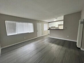 1604 Henderson Ave in Long Beach, CA - Building Photo - Building Photo