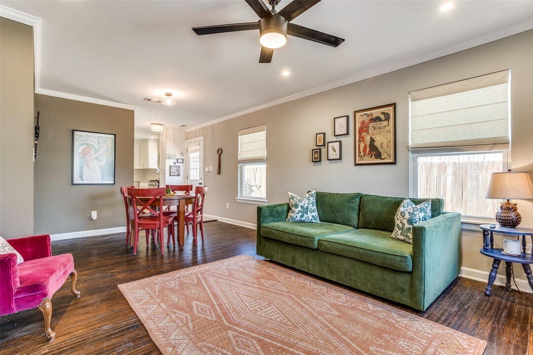 1718 Berkley Ave in Dallas, TX - Building Photo